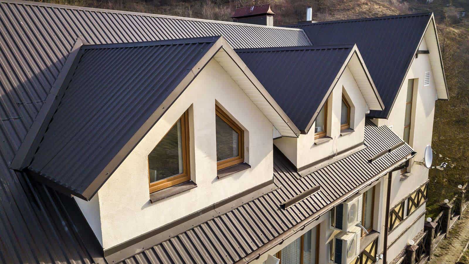 We think metal roofs are the best choice out there. Here are some reasons why.