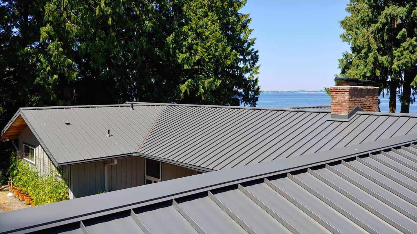 Metal roofs are one of the best roofing options available. Here’s why.